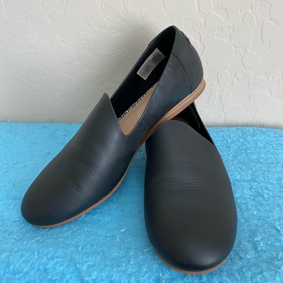 Toms Shoes - Toms real leather flats